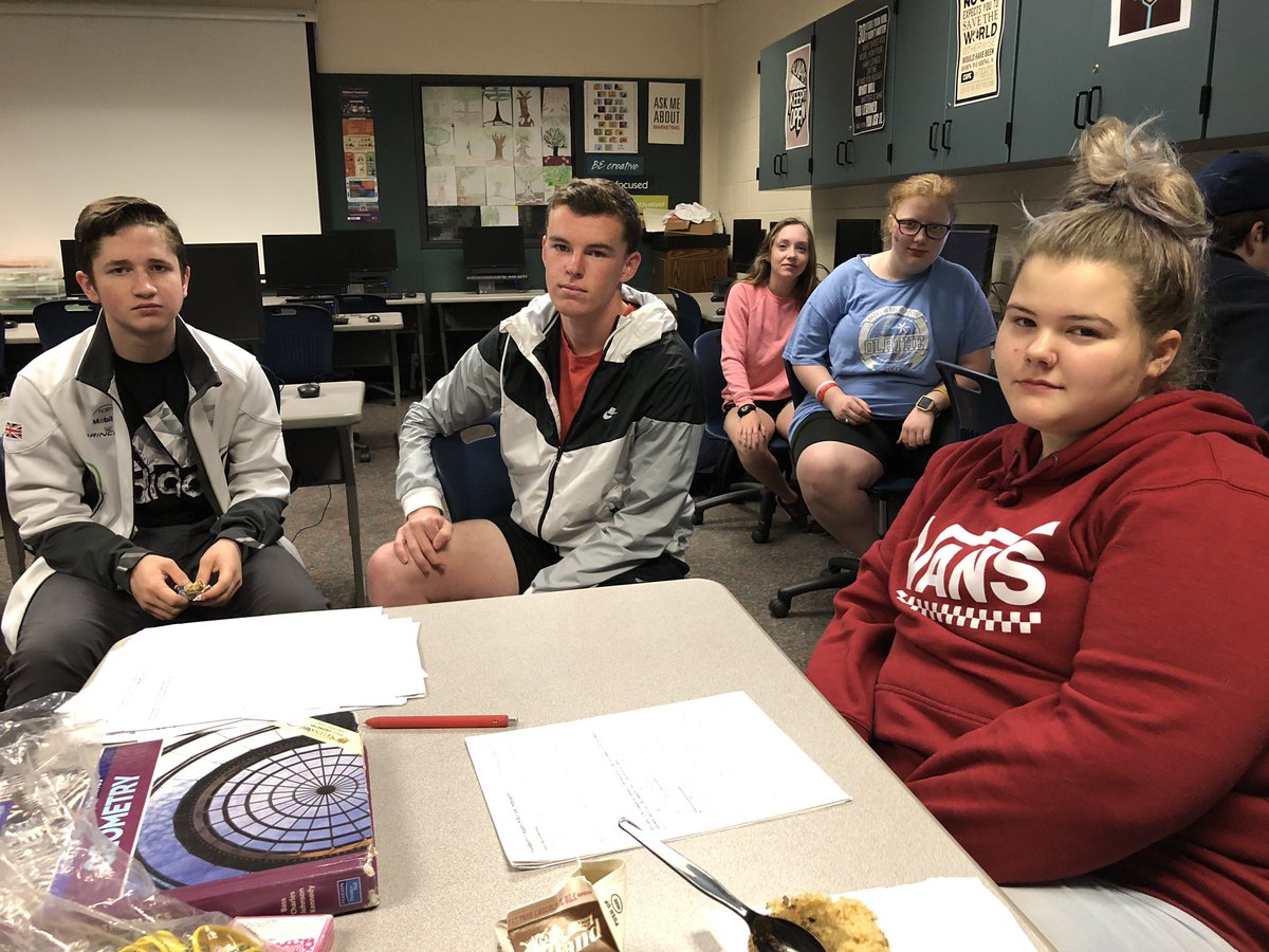 gehsfbla's tweet photo. We are 9 days into the 30 Day Teach with Blazer PRIDE Challenge. Today it a great day to double up the efforts! Mrs. Bell’s got jokes and water 💧 @GEHSBlazers #GEHSteacherchallenge #kidsdidntlikemyjoke #dontletdehydrationruinyourvacation https://t.co/Vk2dmwetYN