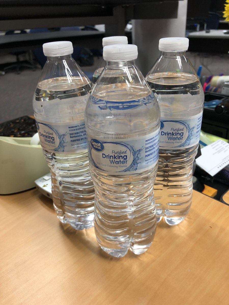 gehsfbla's tweet photo. We are 9 days into the 30 Day Teach with Blazer PRIDE Challenge. Today it a great day to double up the efforts! Mrs. Bell’s got jokes and water 💧 @GEHSBlazers #GEHSteacherchallenge #kidsdidntlikemyjoke #dontletdehydrationruinyourvacation https://t.co/Vk2dmwetYN