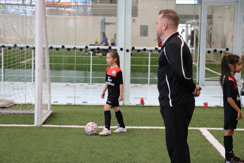 BramsUnited's tweet photo. Happy #NationalVolunteerWeek! ❤️
We send a HUGE thank you to our community of volunteers that have dedicated their time towards in many different programs & aspects of the Club! Without your dedication, we would not be able to provide a positive & fun experience to the girls! https://t.co/LmQ0pSQo7B