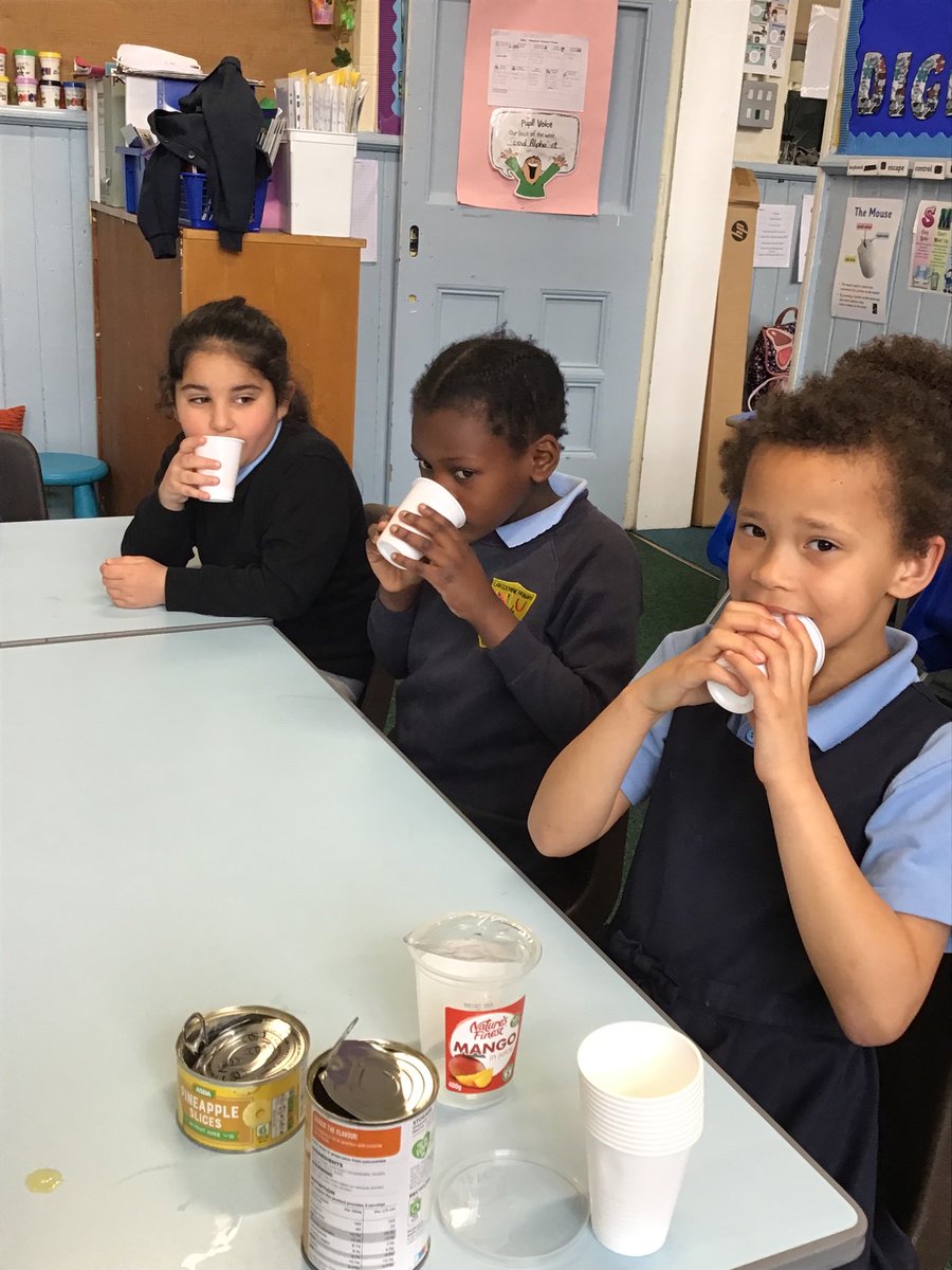 BButler_LPS's tweet photo. Loving their smoothies and looking at the change in capacity from solids to liquids. Roses group were able to calculate cost if sold and created an accurate estimate for amount of cups for a jug. They went a step further to calculate cups if we had more jugs etc. @LansdownePS https://t.co/0T5DdJf9cu