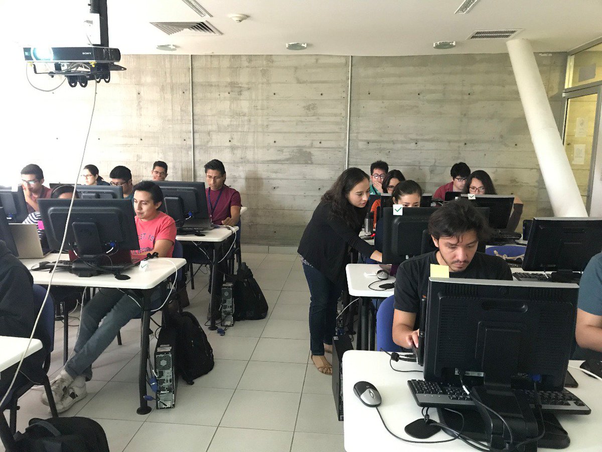 CDQuintoC's tweet image. Happy to spend this week teaching #Latex, @overleaf and @mendeley_com to students at @langebiomx #WomenCoding #WomenInSTEM. (First group of 2!!)