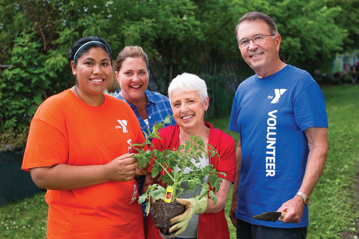 DesMoinesYMCA's tweet photo. Volunteers also benefit from giving their time. What's the greatest reward you've received from volunteering? #VolunteerWeek2019 https://t.co/8c5EQFZW68
