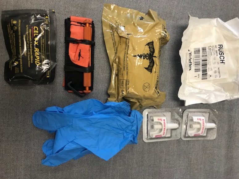 TacticalMedical's tweet image. .@TPS22Div #police were recognized for their use of trauma kits. "We're #firstresponders &amp;amp; often #firstonscene.. Gone are the days when cops would wait for an ambulance." @torontodotcom #lawenforcement #traumakit #bleedingcontrol #tourniquet #casualtycare #tccc #tecc #tems