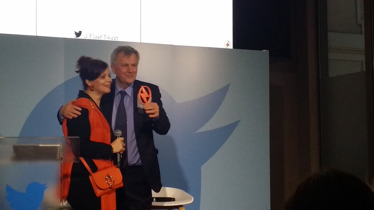 _vanbrussel_'s tweet photo. @WeberRemy #flashtweet d'or #InclusionNumérique un bel hommage pour un engagement qui a du sens https://t.co/SEZt2fIdiZ