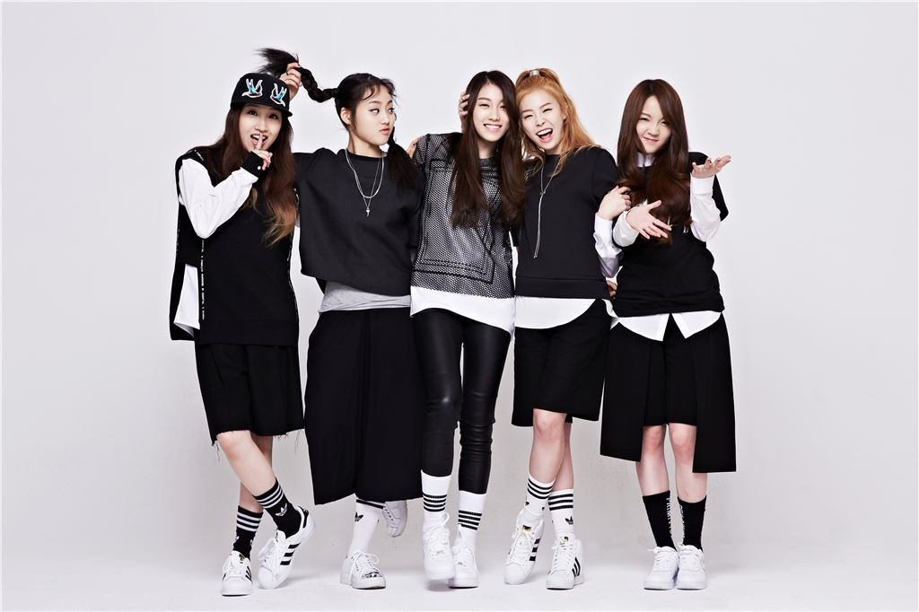ayumu_winter's tweet photo. Time passes but 5 girls stay in my โค
Thank you for being the talented and precious girls you are! No disbandment will break your bond!!
Shield Forever!!!
#4YearsWithTheArk #4YearsOfTheLight
@eunakim102794 @sujilee320 @jane_chun_99 #JeonMinju #JungYujin https://t.co/BoLxTY6Hwe