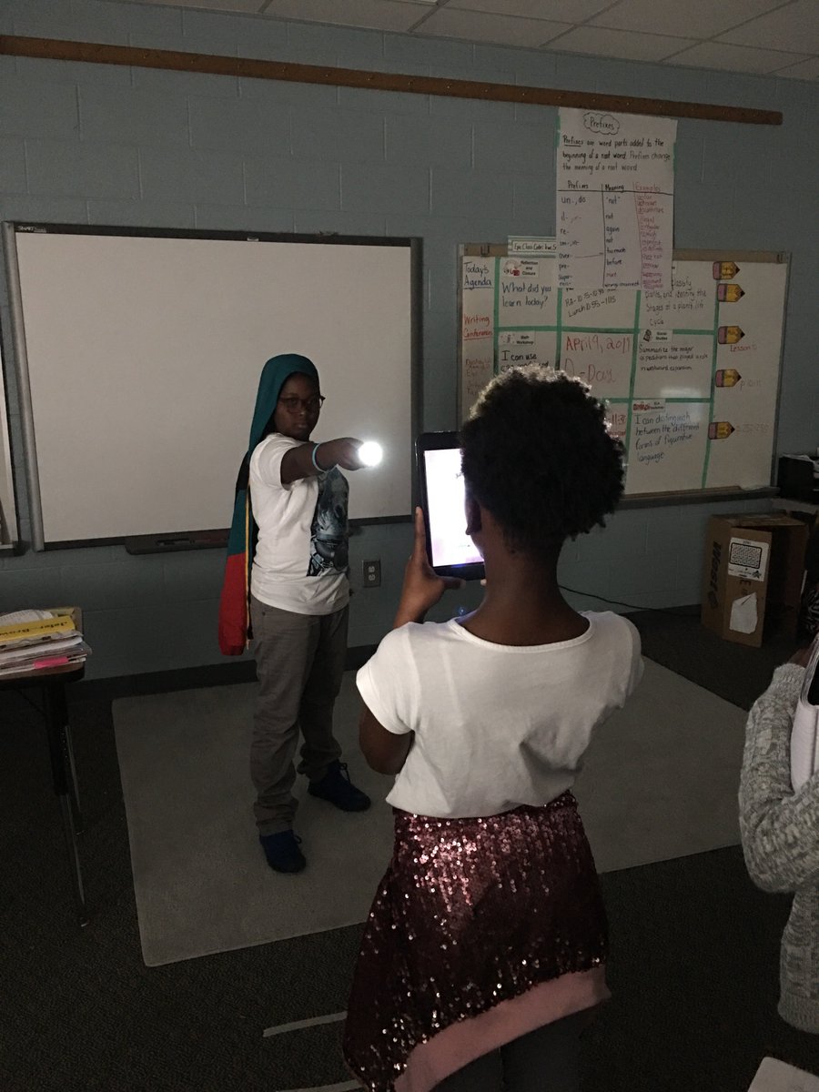 sjeter10's tweet photo. We see the "light"! Students used the Lux Camera app to make observations about how distance affects light intensity! https://t.co/1FvdytV3xX