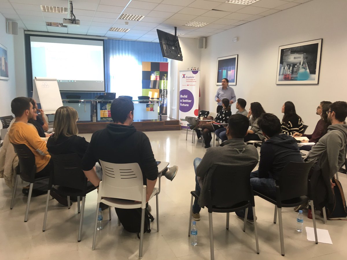 ExplorerUVa's tweet photo. Y terminamos con el taller ‘Aprendiendo a elaborar nuestro plan de empresa’ impartido por @acuadras 🙌🙌 Si, hoy ha sido un día intenso en nuestro #explorer space 💪💪 https://t.co/bmYfVY8bAz