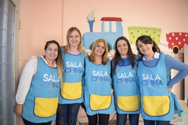 ¡Abrimos la primera #SalaCuna de Laboulaye! 👧👦 "Semillitas" brindará asistencia y contención a 44 niños y niñas. 💕 En toda la provincia ¡son más de 17 mil pequeños que asisten a las #SalasCuna! 👉 Más info en bit.ly/SalaCunaLaboul…