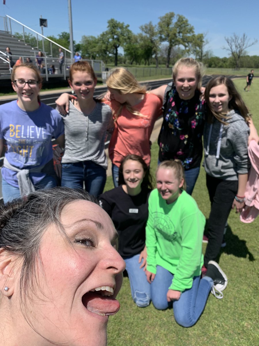 lewis7science's tweet photo. Going crazy after staar teSting all day! https://t.co/ojWV9ejP0f
