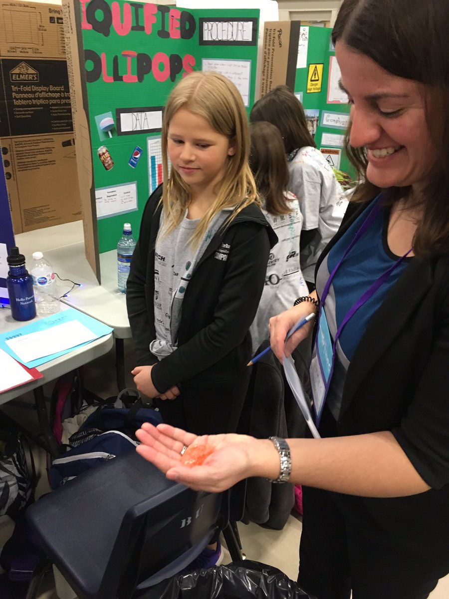 BdnEnviroCom's tweet image. Never know what we come across @WMScienceFair . Sampled some homemade edible plastic! #textureissues