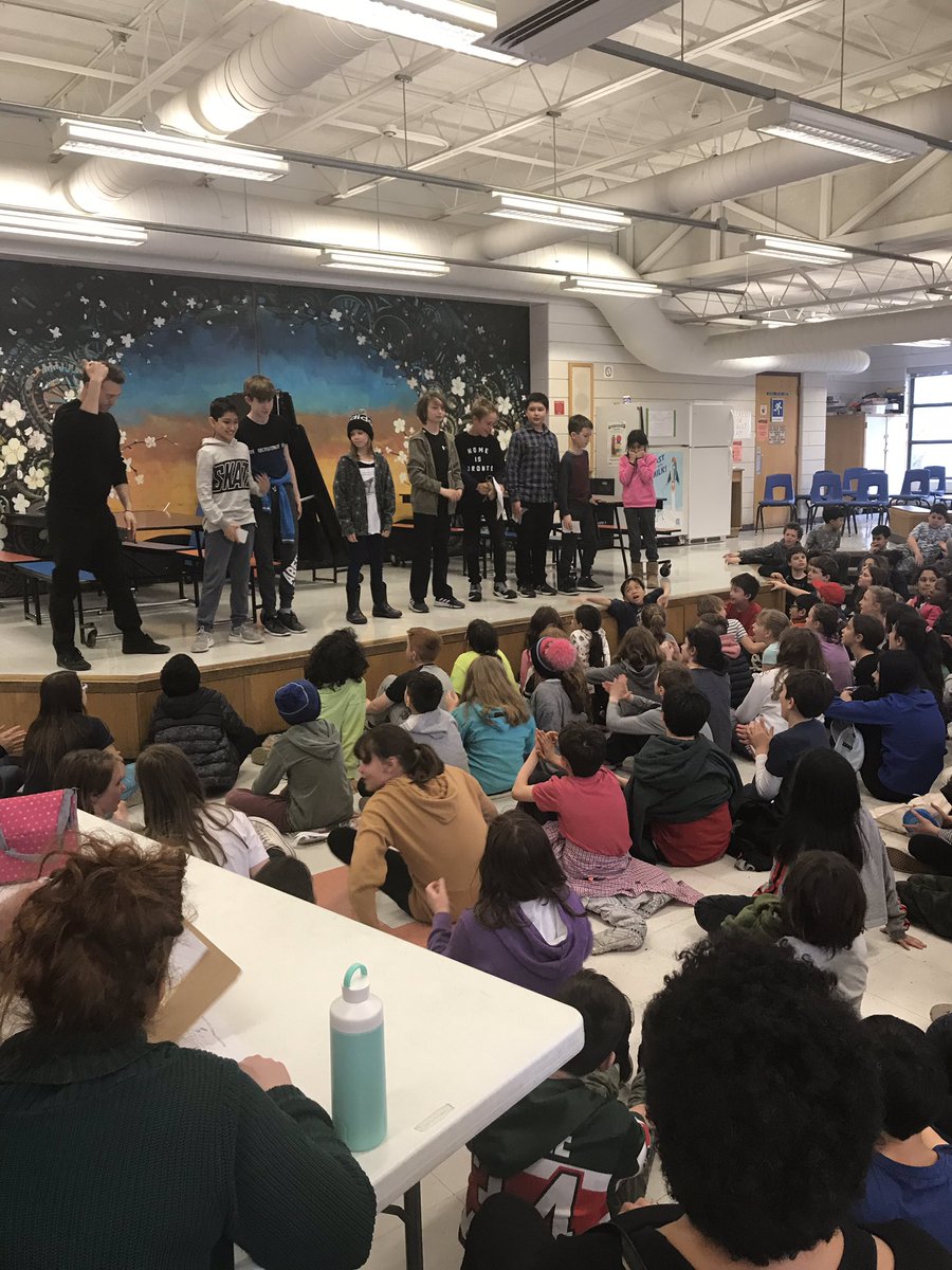 tdsb_Hillcrest's tweet photo. Grade 5 and 6 speech competition happening in authors week ✍️🗣. #SoMuchTalent #SoMuchWisdom https://t.co/1kgzNbnvoe