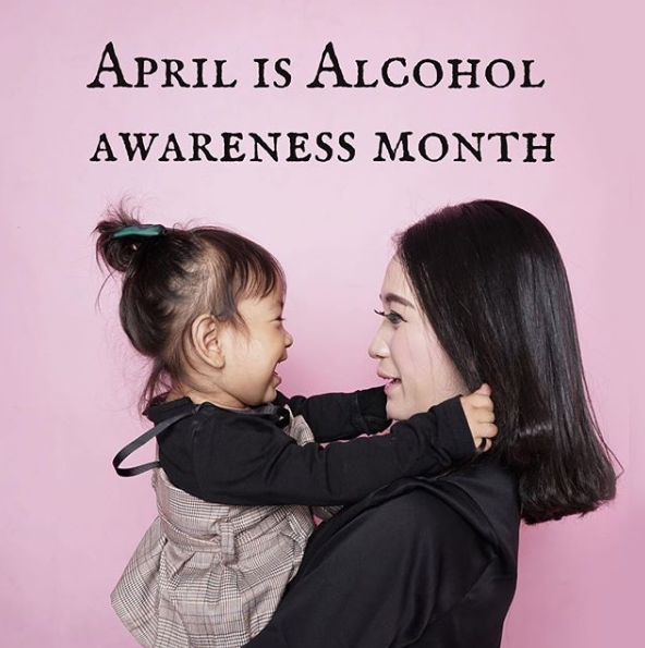 Studies show that #women start to have alcohol-related problems sooner and at lower drinking levels than men. Get all the facts this #AlcoholAwarenessMonth bit.ly/2St9bZN