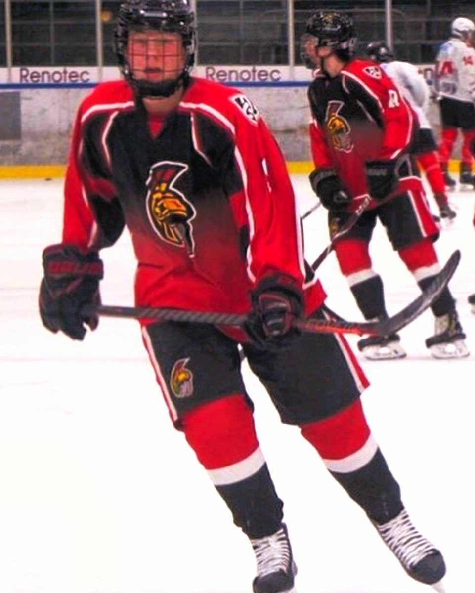 islandershc's tweet photo. Islanders HC NCDC is proud to announce first tender for 2019 season, UNH Commit Cy LeClerc ! @cyleclerc9 #rollisles #islesnation @USPHL https://t.co/08XQHg2U3g