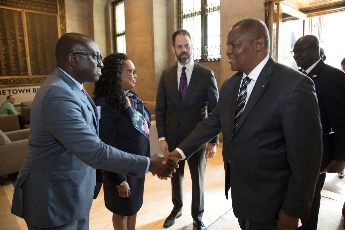 USChamberAfrica's tweet photo. H.E. Faustin-Archange Touadéra, President of Central African Republic (CAR) joined us at the @USChamber to discuss reforms underway to attract foreign direct investment. Thanks to our partners at @IGDleaders for organizing this with us. https://t.co/c8mYM7Q5EK
