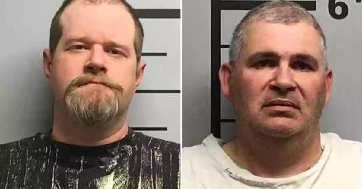 bluelivesmtr's tweet image. Two Men Arrested For Taking Turns Wearing Ballistic Vest And Shooting Each Other

Follow @bluelivesmtr
#BlueLivesMatter #BackTheBlue

Full Story buff.ly/2uVoBvW
