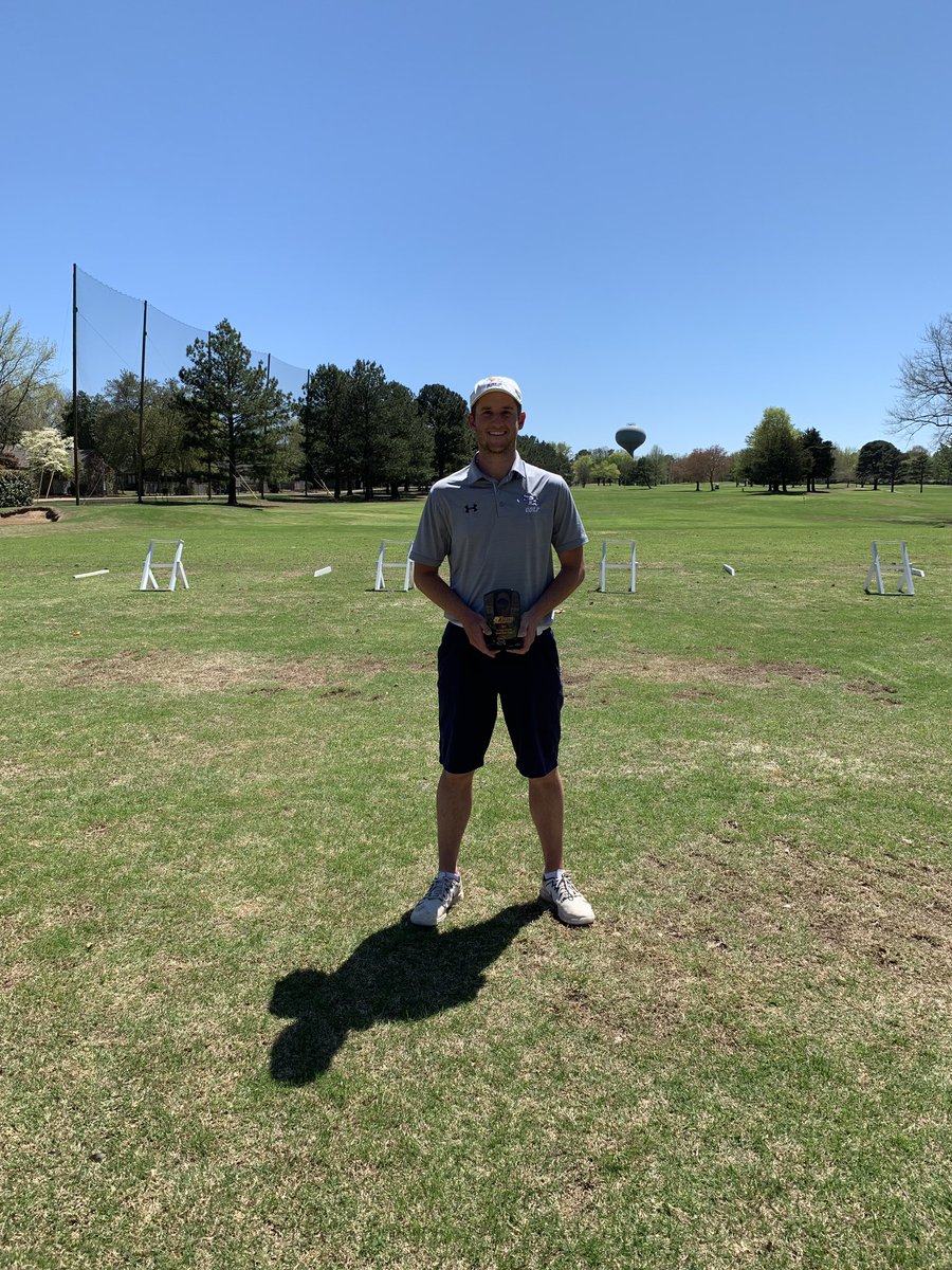Team finishes 2nd and <a href="/Zach_James01/">Zach James</a> wins by 1. 🏌🏼‍♂️ #takecover