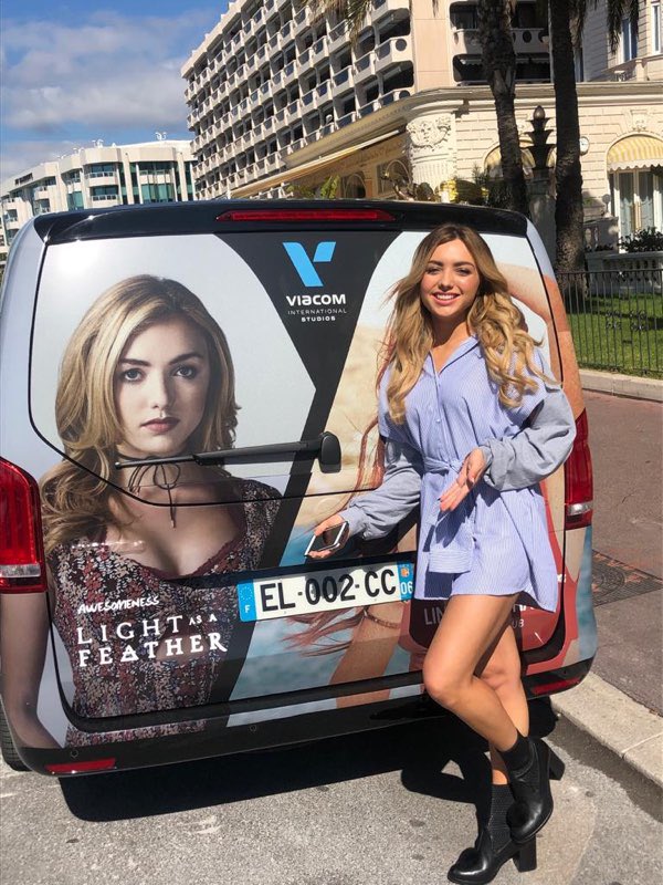 VIMN_PR's tweet photo. Peyton List from @AwesomenessTV’s ‘Light As A Feather’! Check out her #MIPTV / #CANNESERIES pink carpet moment! 📸 https://t.co/whrVRVqHxi