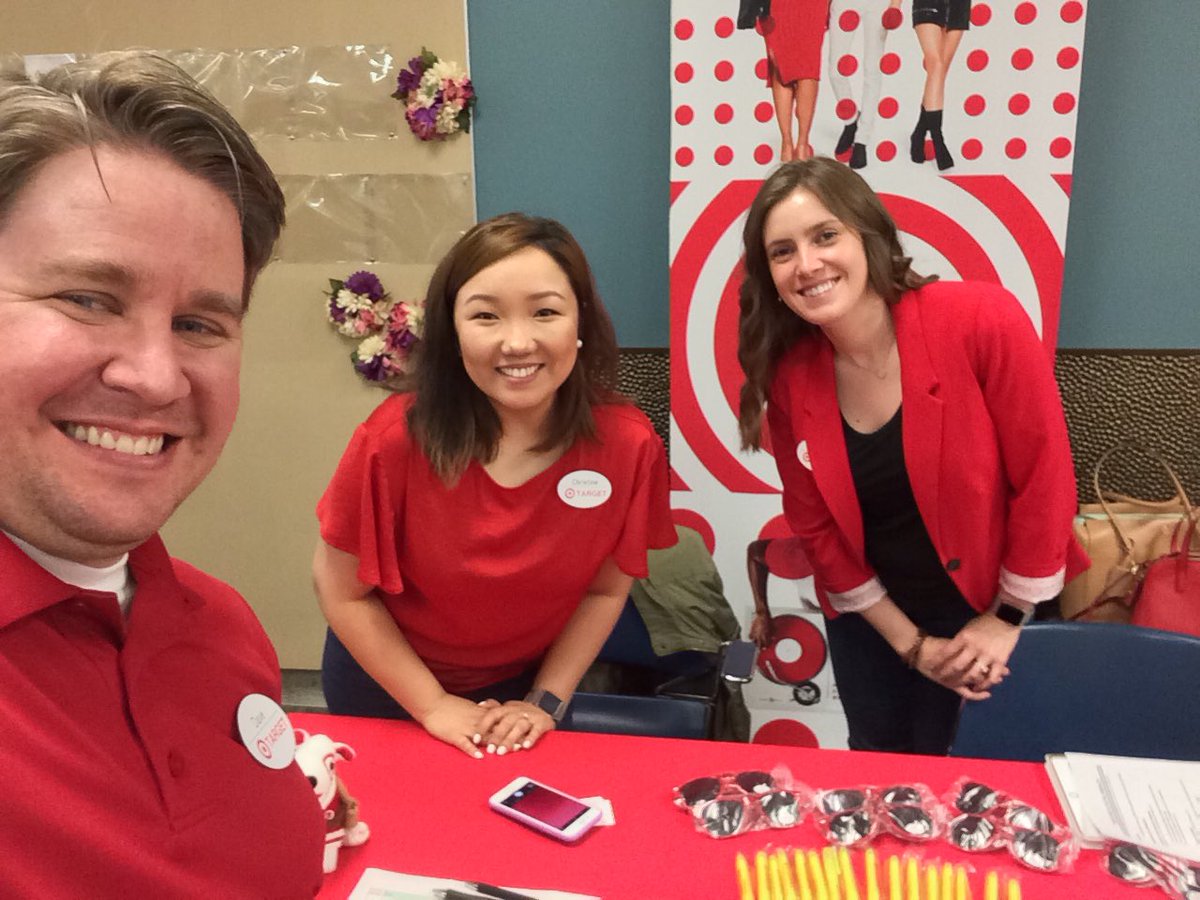 #TGTonCampus Great to have some time with @jmsiegel12 and <a href="/christineyijia/">Christine</a> today while looking to #hire leaders @johntylercc #TeamLeaders #FullTime