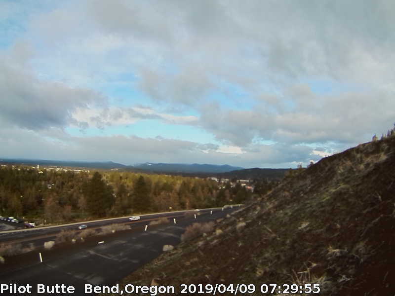 CentralOregonWX's tweet photo. A few showers will linger around this morning with some clearing. Today will bring cooler temps & gusty winds. Here is today's #SchoolBusForecast. #ORwx
Online Weather Center >> https://t.co/0QIVgJxqFJ https://t.co/JCaowUfDIX
