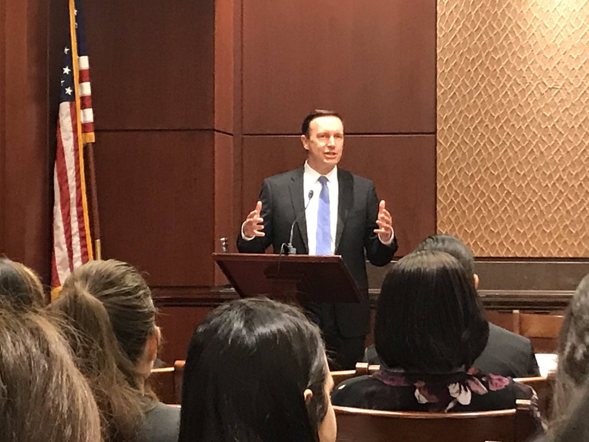 RollinMiriam's tweet image. Excited to be hearing from Sen Murphy about importance of diversity in schools (and his school “Strengthen Diversity Act”), but sad that CT schools — and schools almost everywhere in the nation — have so far to go!#SchoolIntegration @Ed_CivilRights