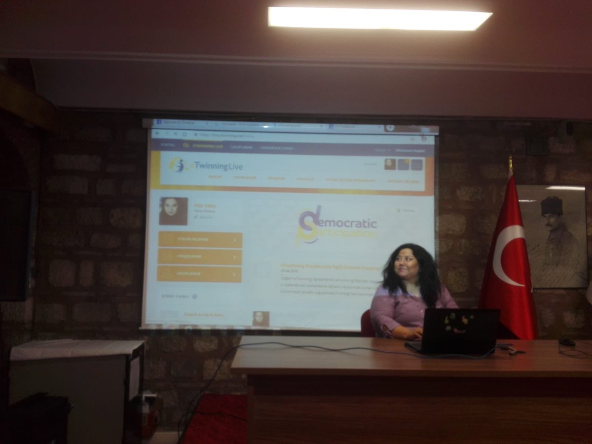 Eğitimde Yeni Yaklaşımlar Akademisi kursiyerlerimizden Avcılar İnönü İlkokulu öğretmeni Filiz Yıldız tarafından “E Twinning Nedir?, E Twinning Eba Online Eğitimler , Harezmi Eğitim Modeli ve STEM Keşif Haftası”konusunda sunum yapıldı.
 <a href="/memleventyazici/">Levent Yazıcı</a> <a href="/zgokhandogan/">Zübeyir Gökhan DOĞAN</a>