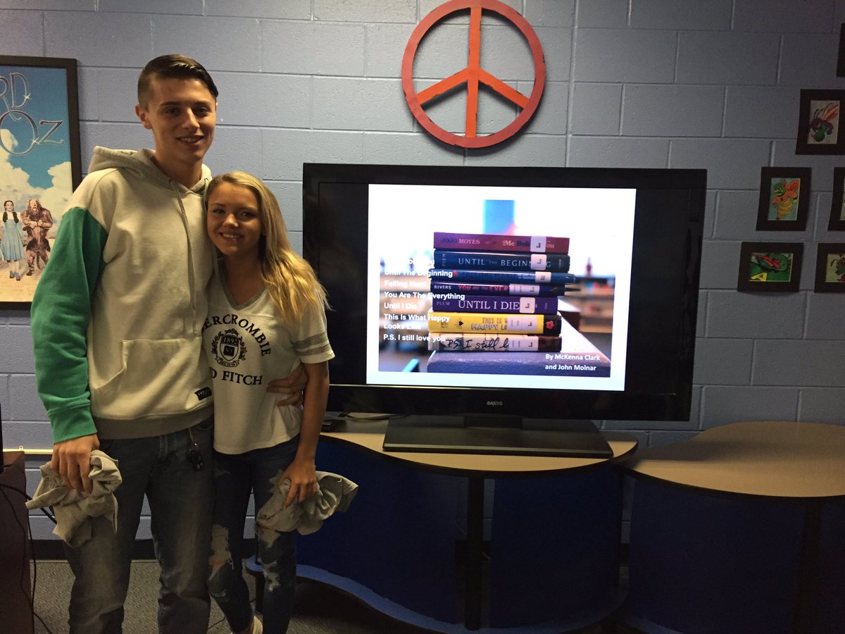 AynorHSLibrary's tweet photo. Congrats John and McKenna! 1st place book spine poetry contest! #BLUEJACKETSCREATE #hcslibrarymedia https://t.co/zP46uAIje3