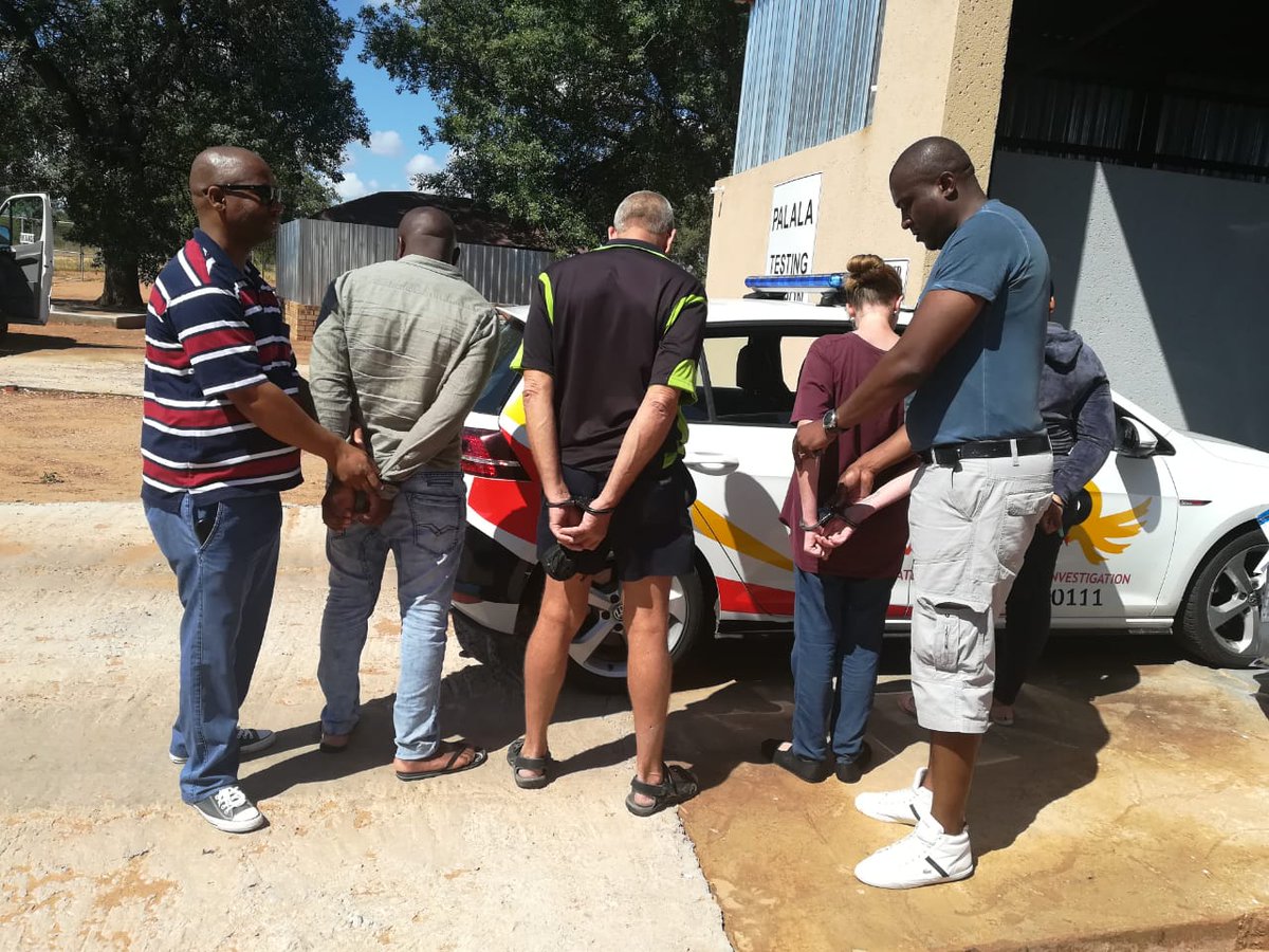 CapricornFMNews's tweet image. UPDATE #TestingStationArrests: The Hawks have made more arrests today relating to corrupt activities at traffic stations and this time at the #Lephalale local vehicle testing station. MDM