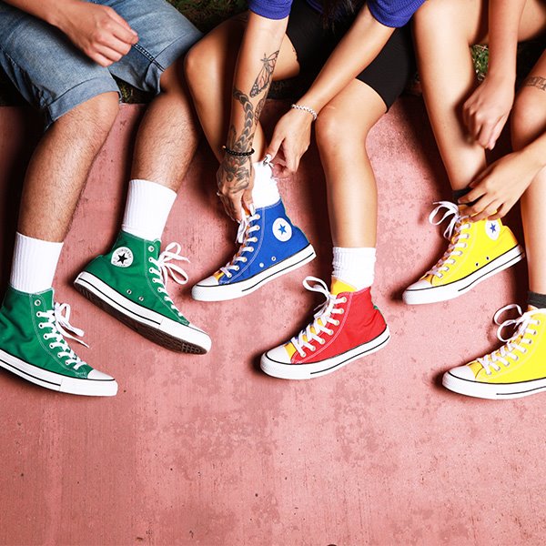 LoganValleyMall's tweet photo. @journeys Low Top Chucks rock a breathable canvas upper with signature Converse rubber cap-toe. Some colors available only at Journeys!  Not all colors and styles available in all stores.  A sneaker that never goes out of style. https://t.co/4ckrFgWBOE