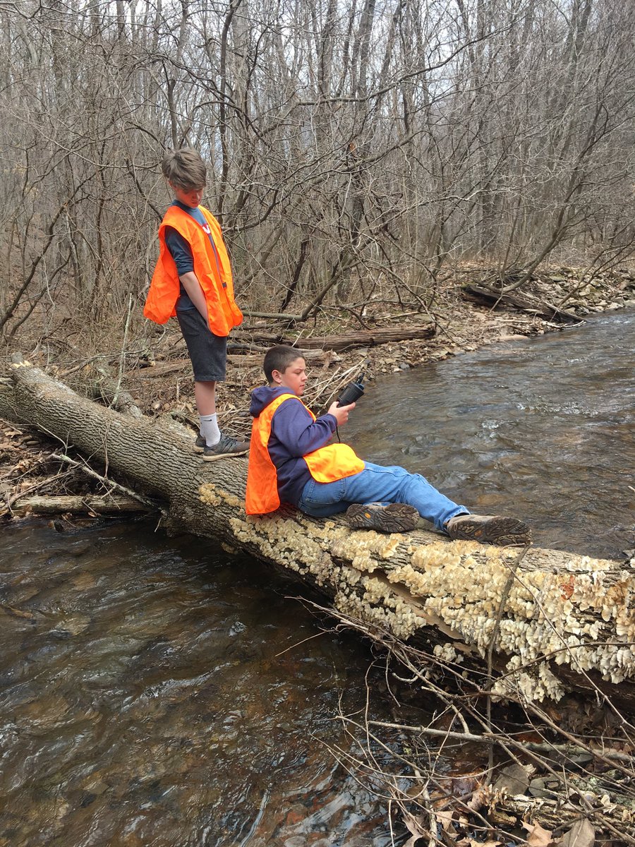 zanolith's tweet photo. ⁦@TeenShaleNet⁩ evaluates the #WaterQuality of #WallaceRun using hand-held monitors and colorimetric analyses in their #StreamWaterTestKits from ⁦@HachCompany⁩.  #MondayInTheField #OrphanedAndAbandonedWells #StateGameLandsNumber103 ⁦@SSHCZO⁩ ⁦ https://t.co/e7Bx7jXpdS
