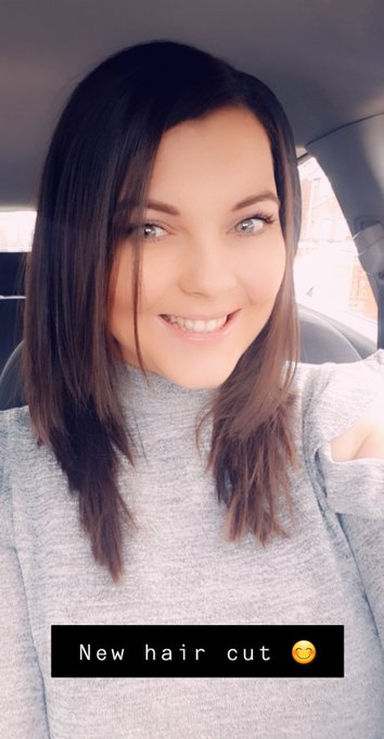 #barefaced #newhaircut  Now to pack my suitcase.. send motivation... So tired 😴 🌅🌡🌞⛱ beach is calling<a href="/tag/barefaced"class="tags">#barefaced</a><a href="/tag/newhaircut"class="tags">#newhaircut</a>