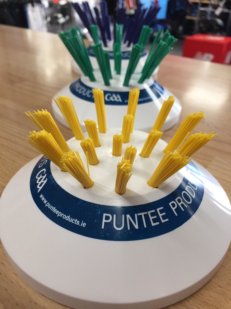 SportsMcdermott's tweet photo. We still believe a kick-out should at least go beyond the 45...! #puntee #GAA 🏐 https://t.co/UM5v0t3ufd