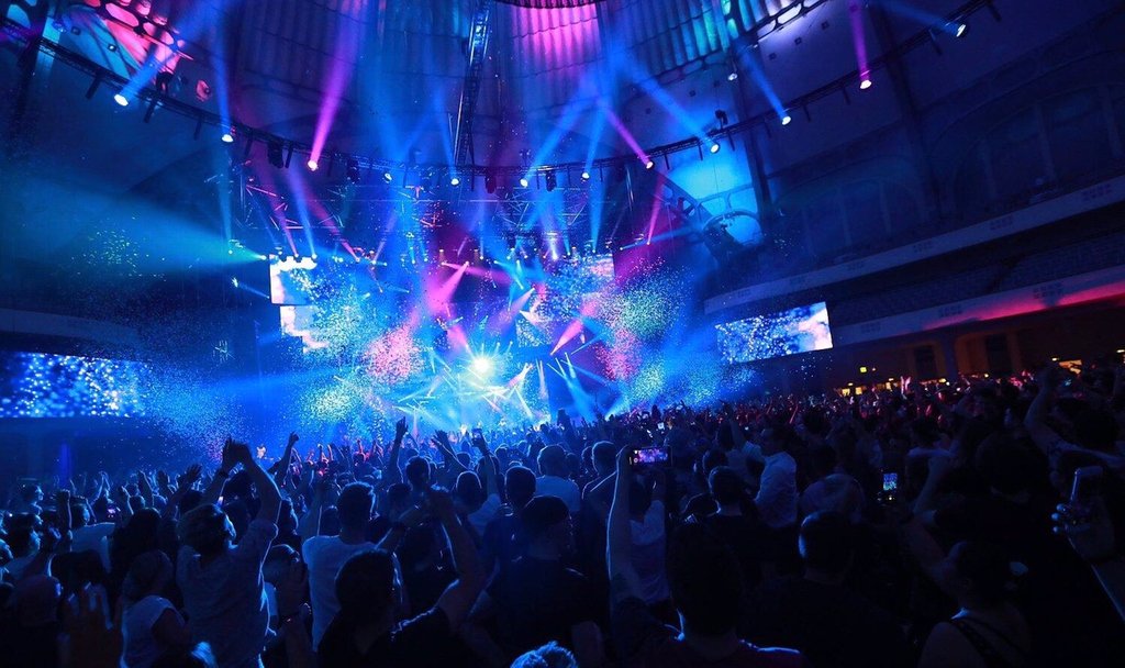 visualprime's tweet photo. colors, colors, colors. and pixels. and atmosphere: last weekend we visualized @allefarben_official at @bigcitybeats
#allefarben #teamallefarben #visualprime #tourlife #vjlife #visuals #vj #livevisuals #tour #music #concert #dance #ontour #musicfestival #rave #party #love https://t.co/YNQVEZYh7q