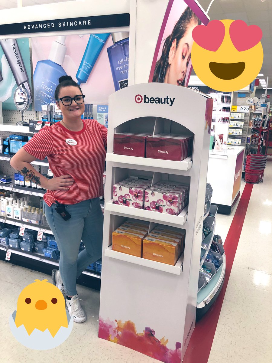 Hannah is excited to shout out to all the peeps! 🐣These beauty boxes are an eggtastic idea for Easter basket gifts and early Mother’s day shopping!! #treatyoself #eggtastic #beautybox2019 #T1280 <a href="/_KellyKrull_/">Kelly Trimble</a>  <a href="/jackson1_jason/">Jay</a>
