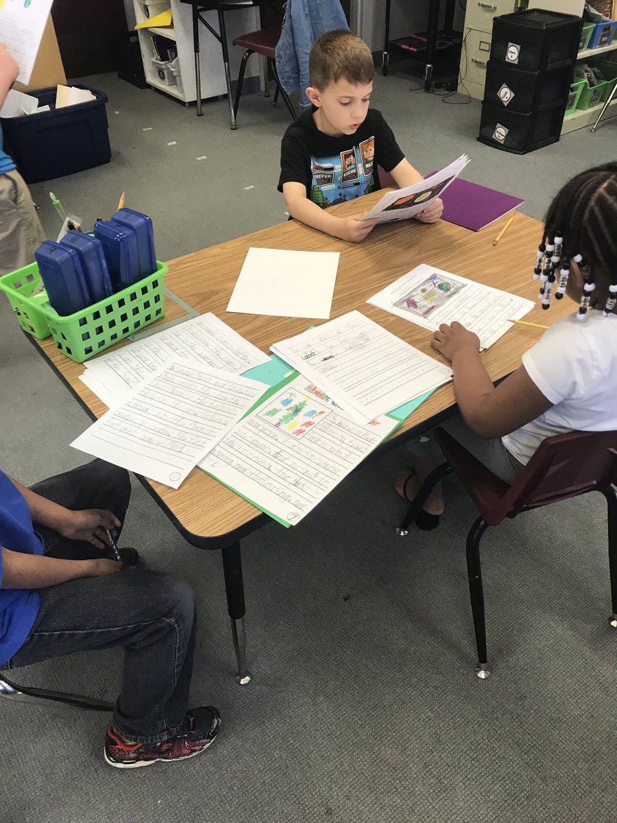 MrsSullivan110's tweet photo. It’s binding day! They are so excited to have their books finished for our writing celebration on Friday! ☀️ 🌙 💫 #scienceandwriting #integration #somuchjoy #cpsscience101 @arkrek29 https://t.co/pNkyKOkeRV