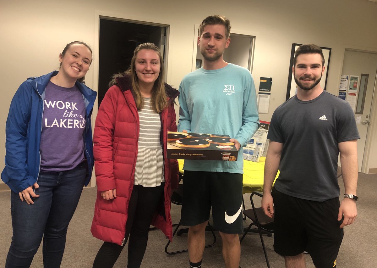 Nathan_Miller11's tweet photo. We brought the career center some doughnuts! @ebiggy13  #SigmaPiACEWeek https://t.co/PAuG2PmqMx
