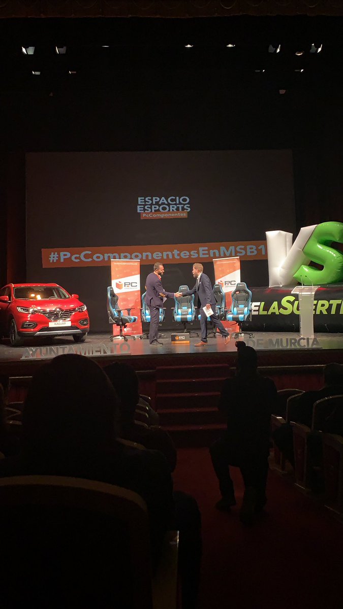 juanpemarin's tweet photo. Turno eSports #PcComponentesEnMSB19 https://t.co/iiM85Rlke9