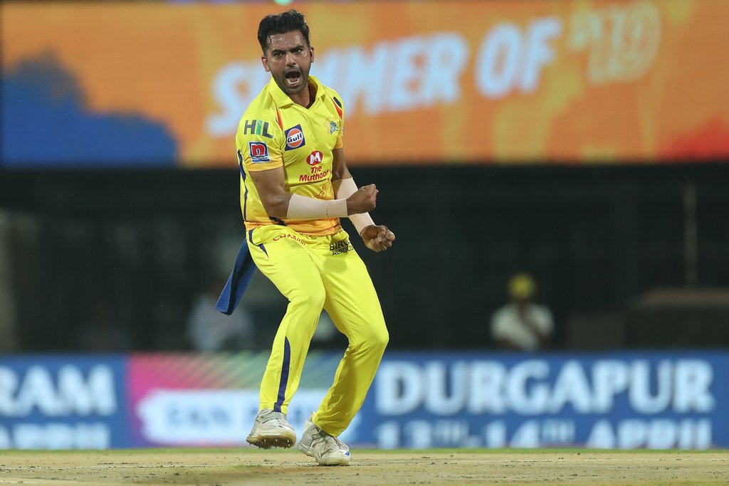 C_S_K___'s tweet photo. Absolute ripper of a start with Cherry picking 3 in 3 overs! KKR is now 56/6 in 12 overs. #DangerRuss at the crease! Just a few more wickets needed! #WhistlePodu #Yellove #CSKvKKR 🦁💛 https://t.co/sC6Cyl1VnX