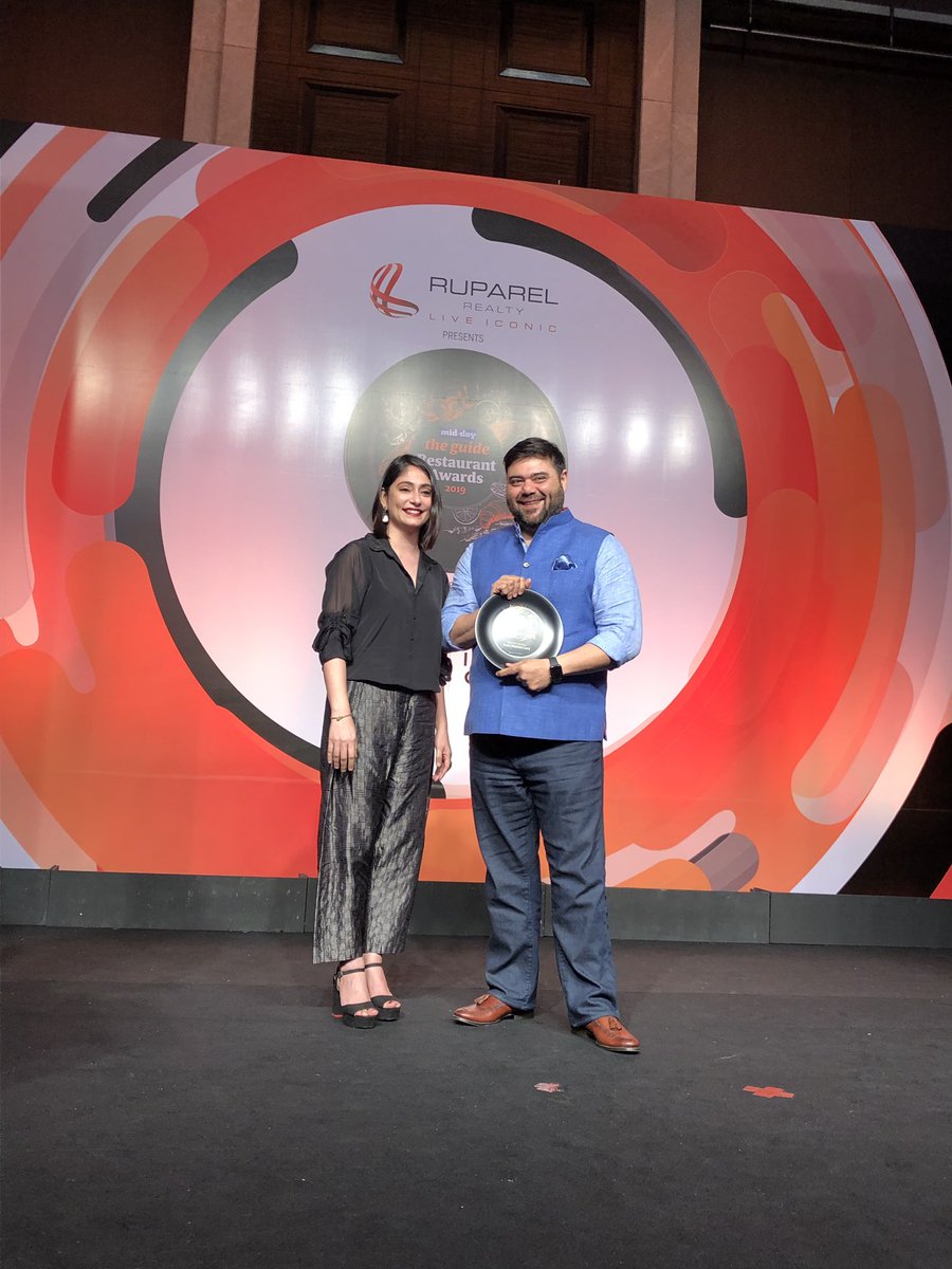 #MiddayGuideAwards2019| 
The winner in the category of Best New F&amp;B Idea is - Flea Bazaar Café. Congratulations, Riyaaz Amlani. <a href="/FleaBazaarCafe/">FLEA Bazaar Cafe</a> <a href="/riyazzamlani/">Riyazz Amlani</a>

Hospitality Partner: <a href="/stregismumbai/">The St. Regis Mumbai</a>
