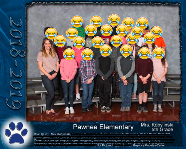 MsBavleysBunch's tweet photo. Please find the best part of my class picture. @Beyonce we consider you part of our class and were sad you missed the picture. #classpicture #schoolpicture 
@GMA @TheEllenShow https://t.co/6csnzdIWgx