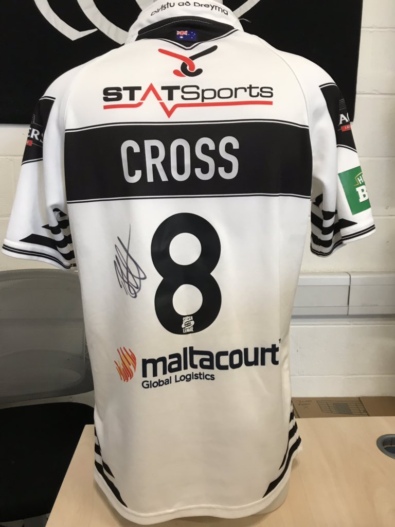 WidnesRL's tweet image. 👕 We’re giving away this signed @bencross_BCLF match worn jersey!

All you have to do to be in with a chance of winning, is RT this post and make sure you’re following @Vikings_QuidsIn!

The winner will be announced at 5pm tomorrow.

#RiseAgain🖤
