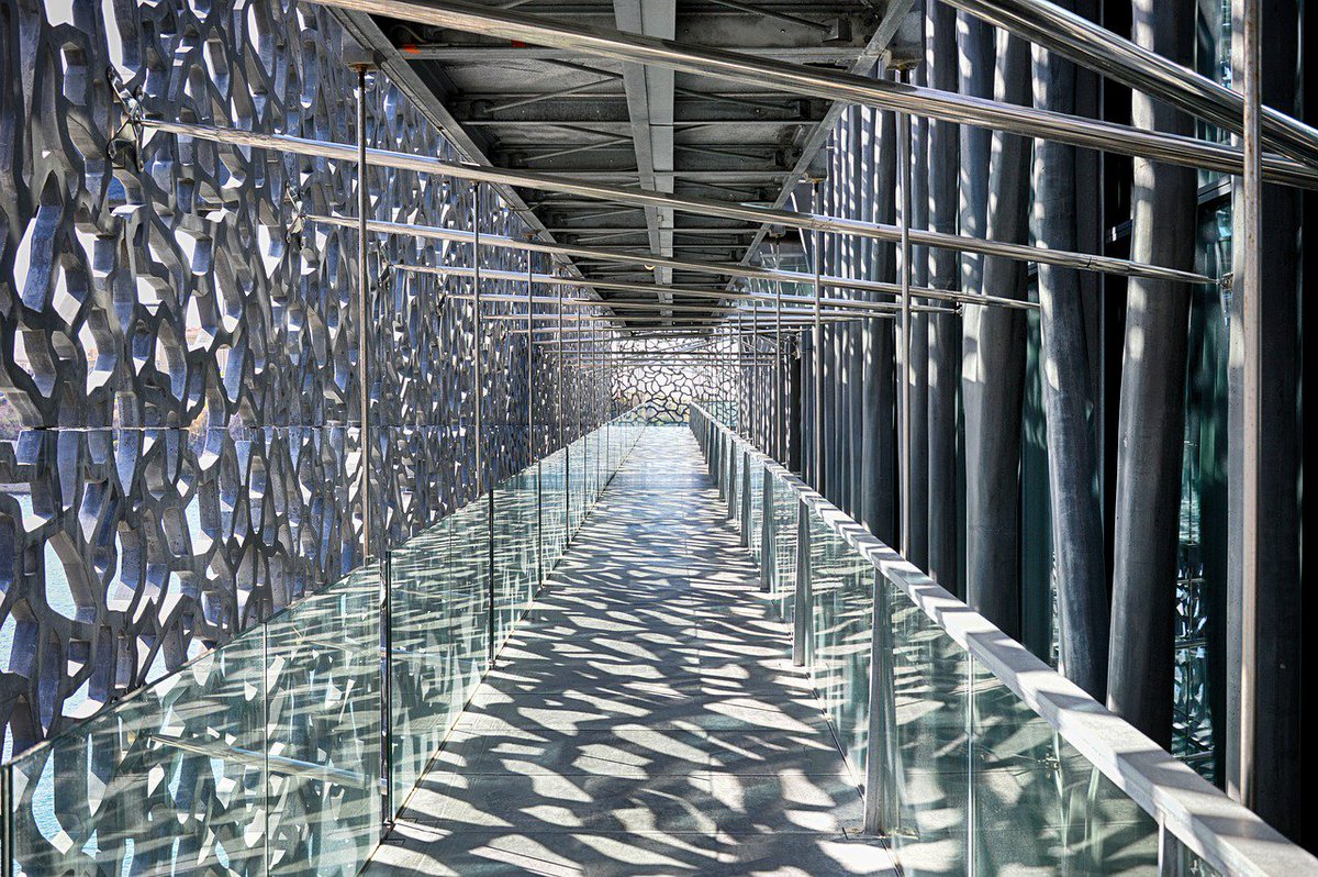 HachetteEduc's tweet photo. #MercrediSortie #Marseille

Le @Mucem propose de nombreuses offres pour les scolaires. Vous laisserez-vous tenter par une visite guidée des expositions permanentes avec vos classes au cœur
des civilisations méditerranéennes ?  

Plus d’infos 👉 https://t.co/b9EldsUWzV https://t.co/0H3bP2cw73