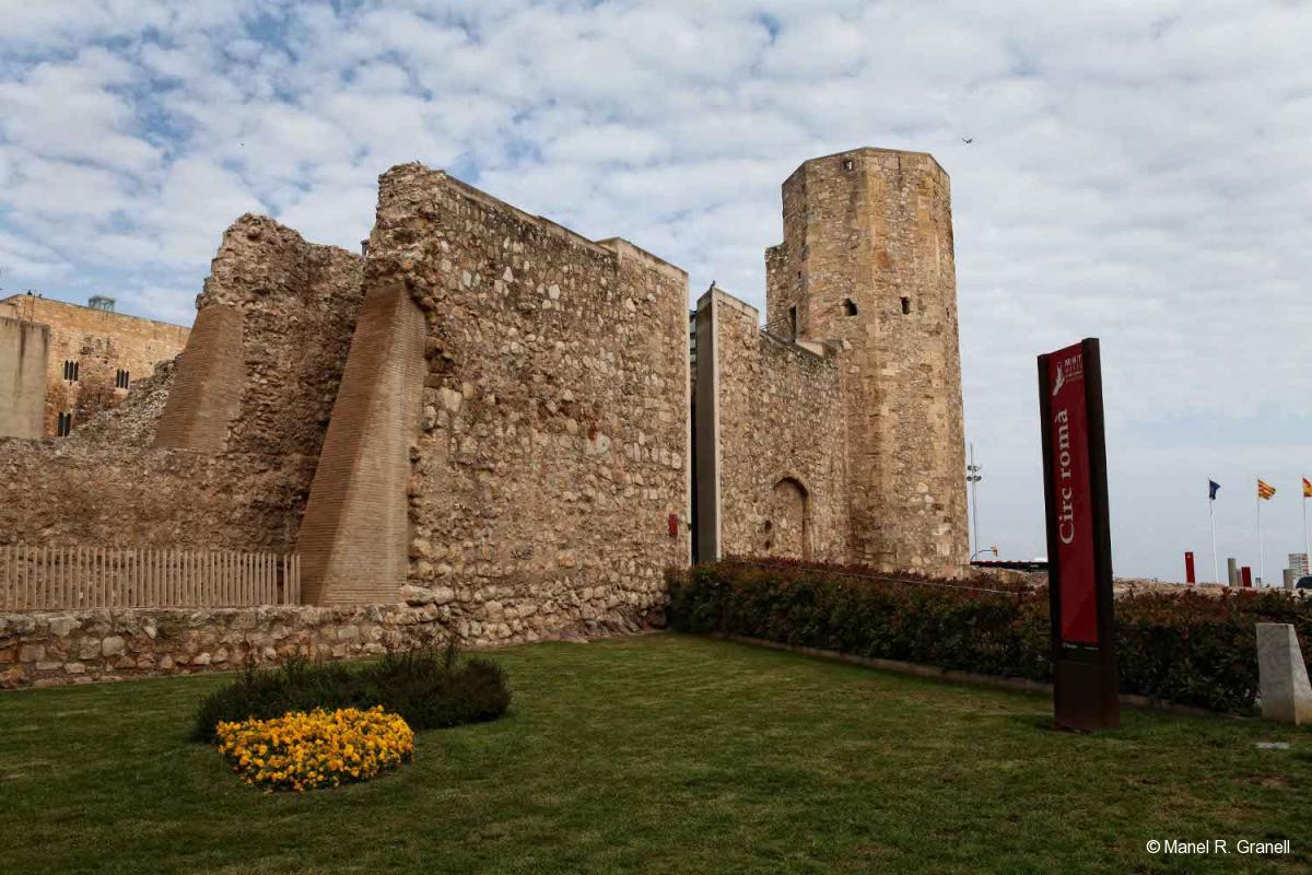 TGNturisme's tweet photo. #Sabíeuque el Circ romà de #Tarragona és considerat un dels circs més ben conservats d'Occident, tot i que part de la seva estructura continua oculta sota vells edificis del segle XIX?

#Tàrraco #PatrimoniMundial https://t.co/Ejd2knBPXo
