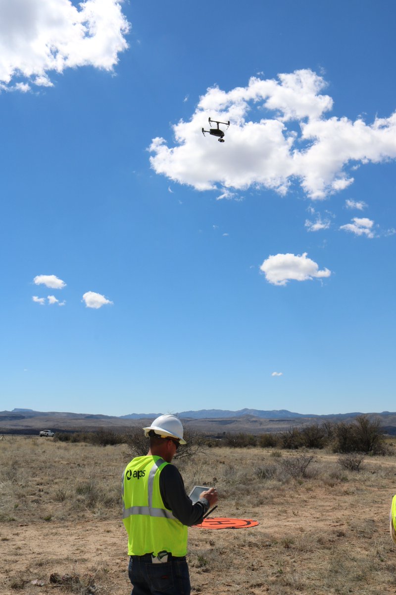 apsFYI's tweet photo. Baby birds 🐣 are hatching across AZ! Whether we are relocating some baby hawks in #Quartzsite or using drone technology to inspect any nests we find along the lines, we want to ensure the safety of our feathered friends while maintaining #reliable service for our customers. https://t.co/b2IsR7QpFU