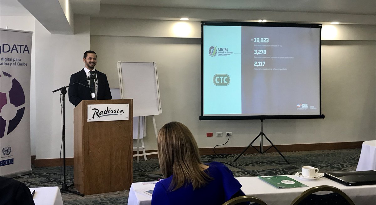 datapopalliance's tweet image. Educación, acceso, productividad y gobierno digital, son los pilares de la estrategia República Digital, nos cuenta Víctor Rodríguez del Ministerio de la Presidencia, en el primer panel del día, una visión general del ecosistema de Big Data en el país #Data4SDCourse #BigData4Dev