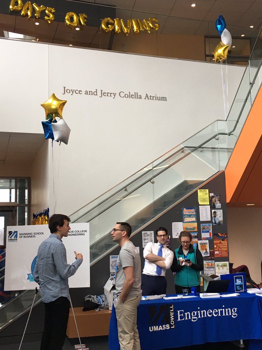 #UMLGives @ManningUML @Manning_WiB @Manning_MGMT @ManningSEO @UMLRowdy  crushing Days of Giving  at the HUB of campus, the Colella Atrium!