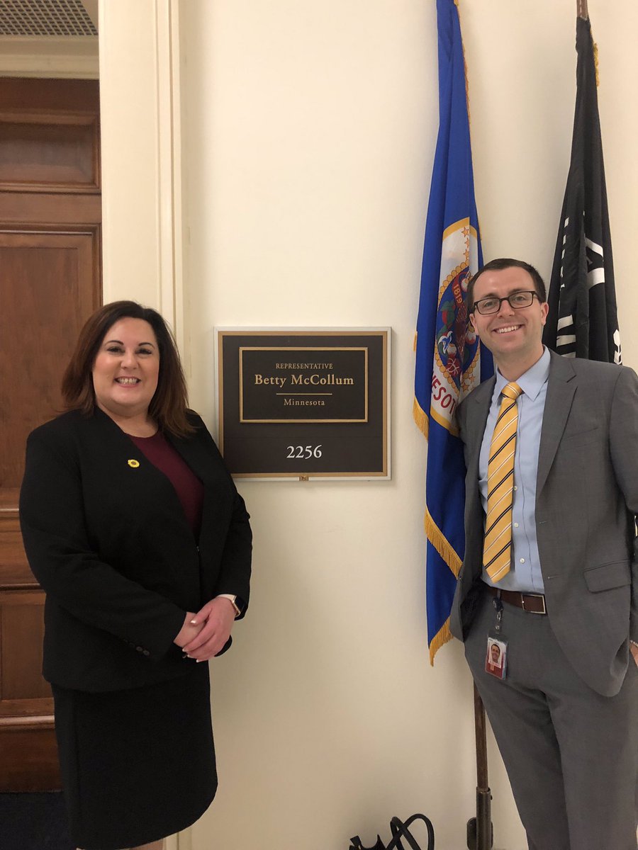 MSRC_tweets's tweet image. Respiratory Therpists doing the work. #hillday #breathingmatters #AARClobby @aarc_tweets @BettyMcCollum04 @PatrickMaillet