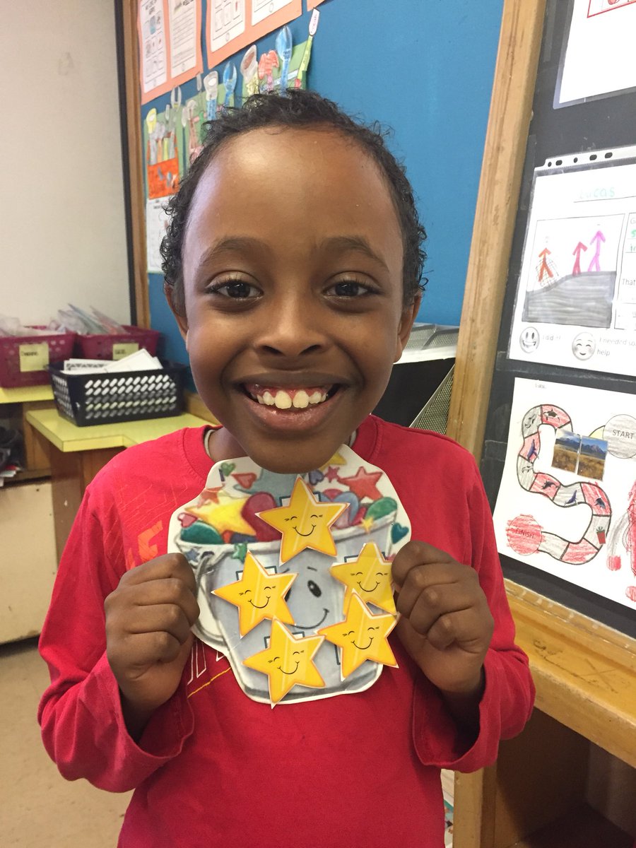 primaryautism's tweet photo. During writing L filled his bucket โญ๏ธ for work completion, positive self-talk and continued focus #PositiveReinforcement #ABAmethods @tdsb @StGeorgesJPS @LC1_TDSB https://t.co/XbVOoWfzsN