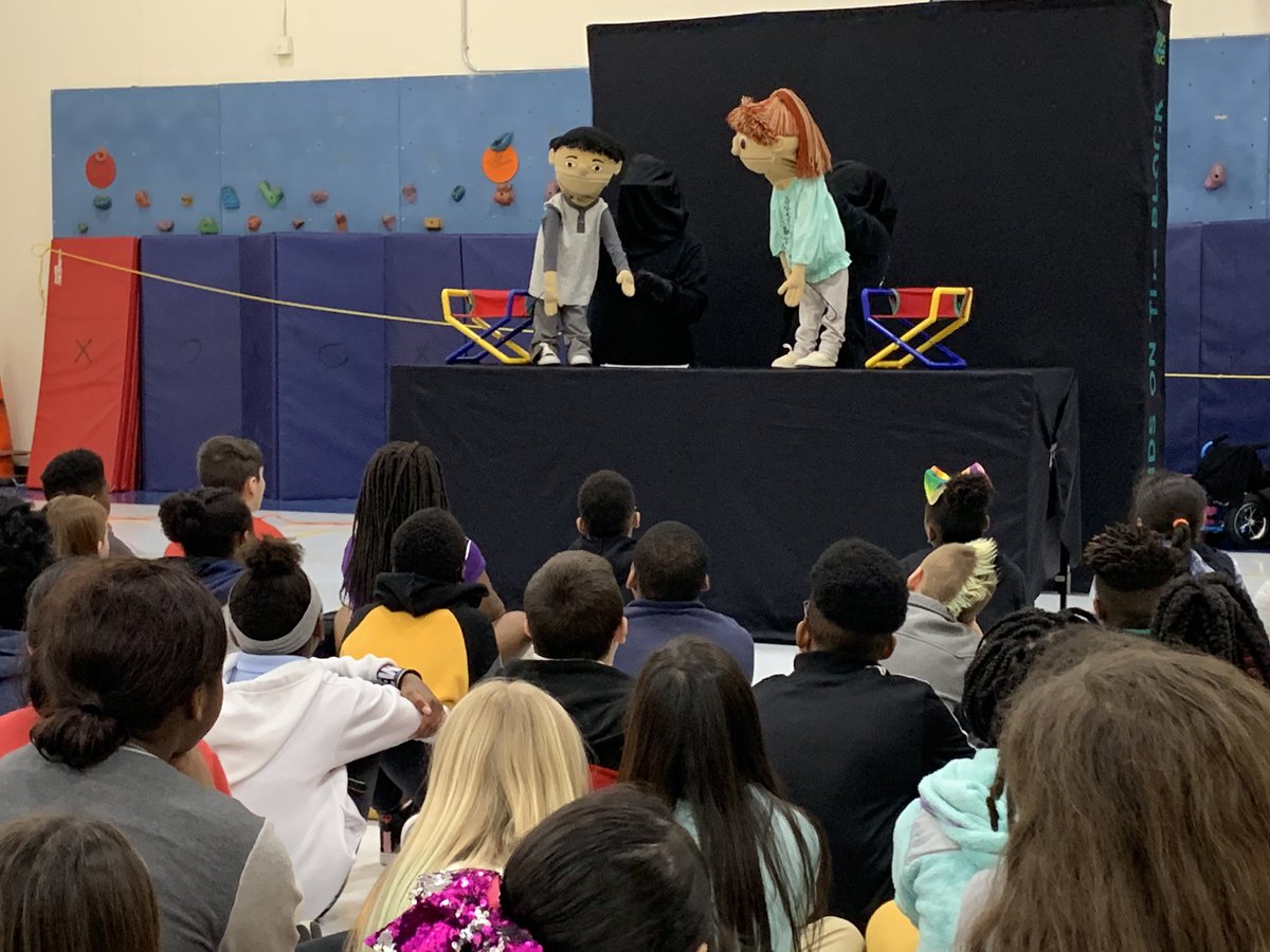 MNPSDodson's tweet image. Kids on the Block visited today for each related arts period and presented information about social and emotional learning regarding being different, teased, or made fun of. Interactive learning as students participate with the presenters. #LearningEmpathy @MNPSNortheast