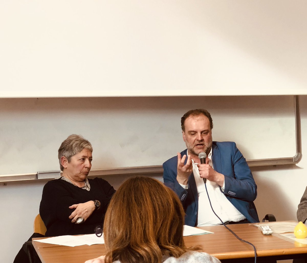 RicPrecariUnito's tweet photo. E oggi a Palazzo Nuovo #incontro con il #candidato Rettore Stefano Geuna con @CoordUniTo e @SI_Torino 
Il prossimo appuntamento con il candidato Sembenelli si terrà il 16 aprile a Palazzo Nuovo alle ore 16,30 #ricercaprecaria https://t.co/06X4yhgUXv