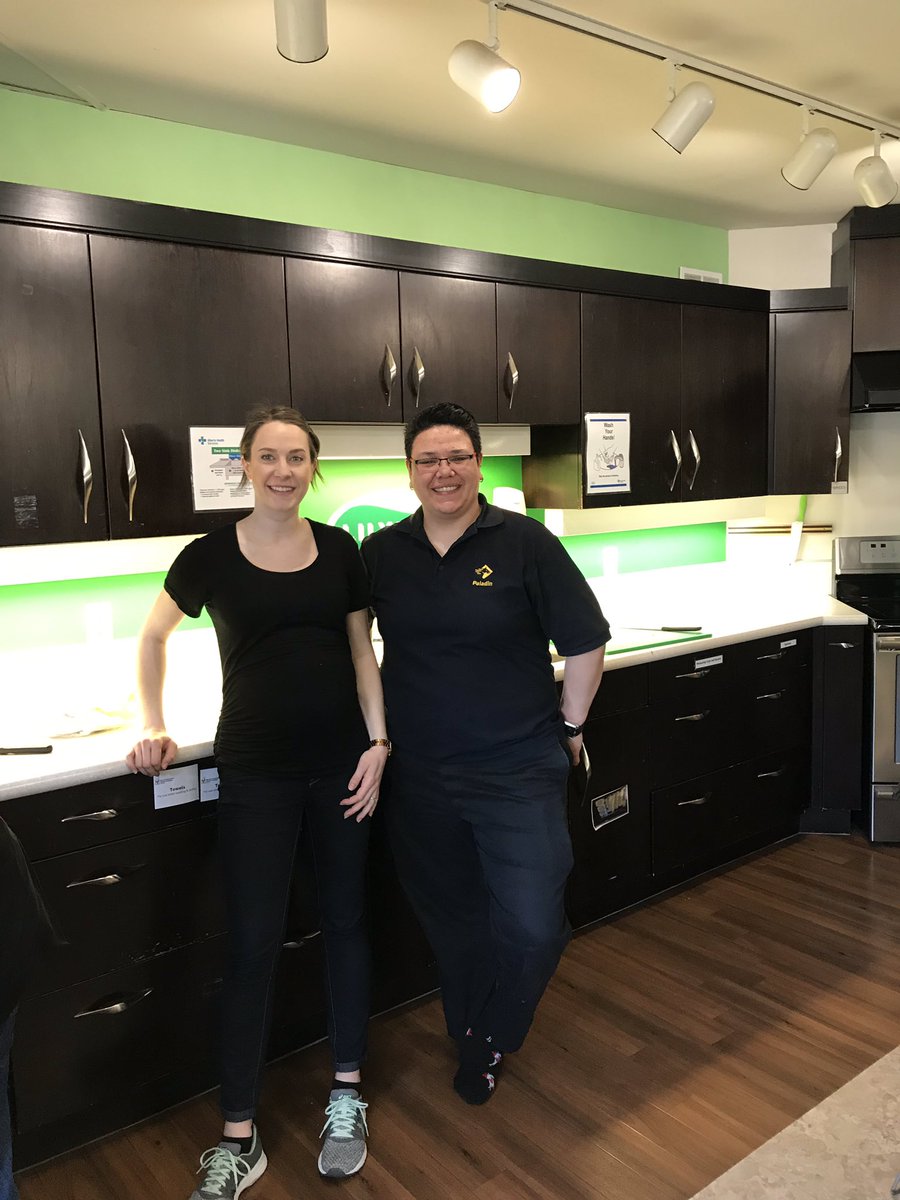 russ_natalia's tweet photo. Volunteering at #RonaldMcDonaldHouse #PaladinSecurityEdmonton #PaladinDifference #LetsMakeThisWorldBetter #PaladinFamily https://t.co/iPFualG0Ds